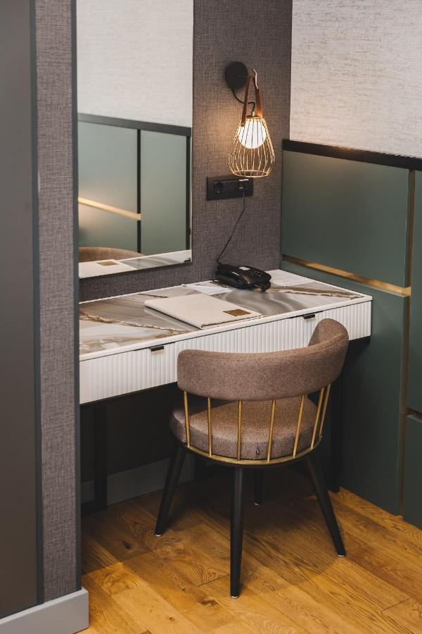 Signum Hotel Podgorica Extérieur photo