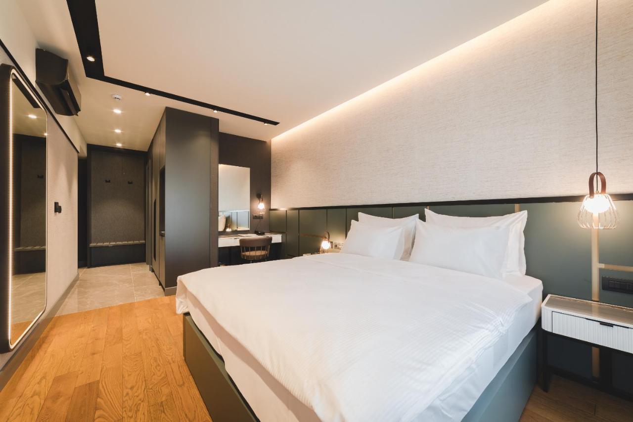 Signum Hotel Podgorica Extérieur photo